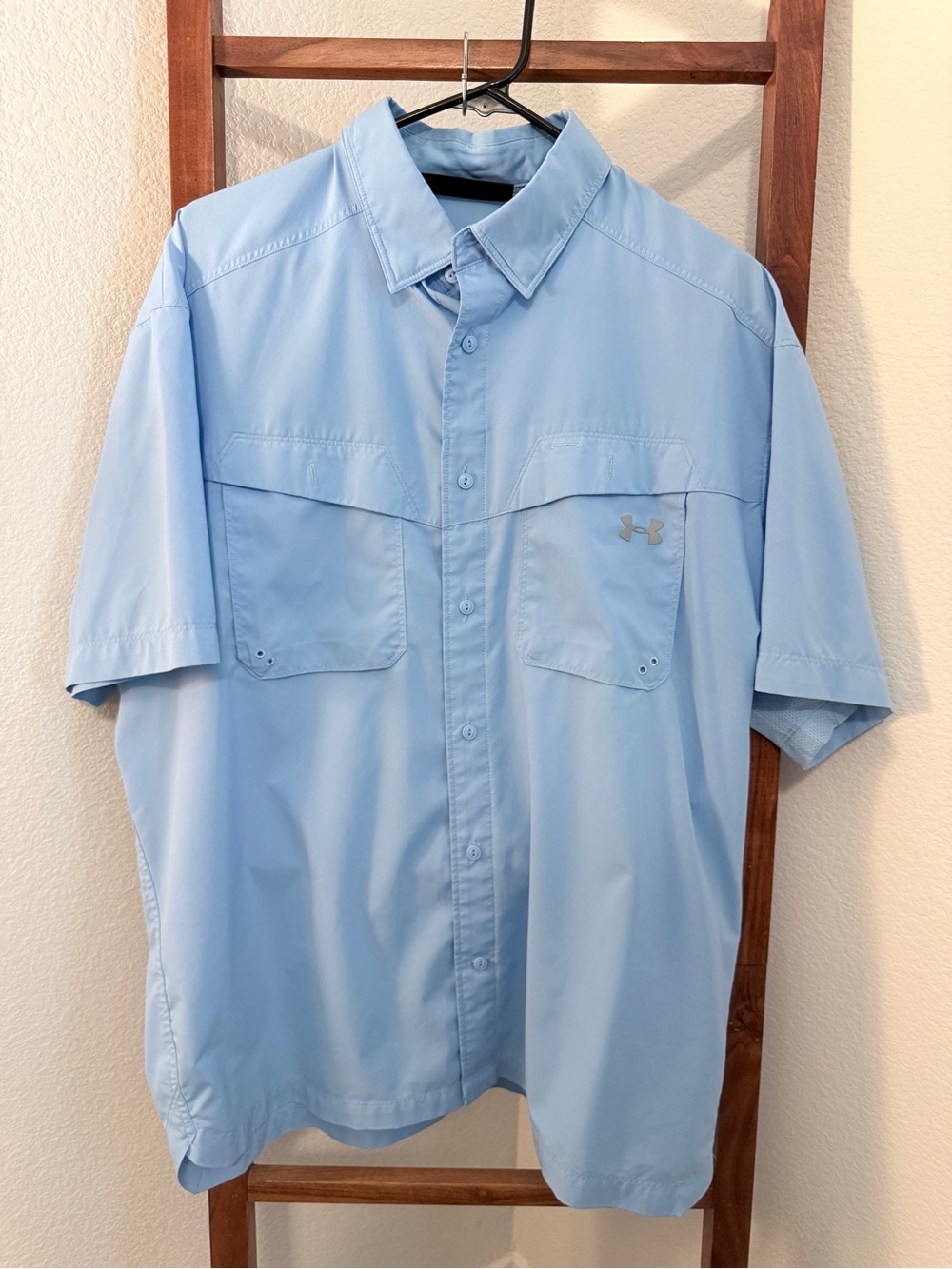 Under Armour Men’s Light Blue Short-Sleeve Button-Front Shirt